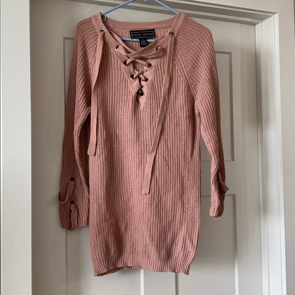 Pink sweater with ties